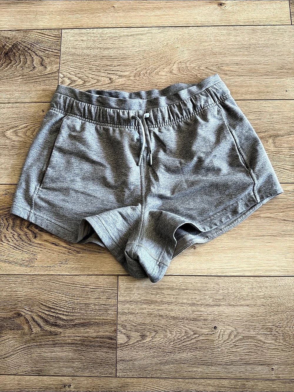Lululemon Inner Glow Shorts size 6